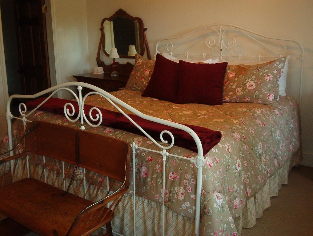 Jamestown Hotel Rum bild